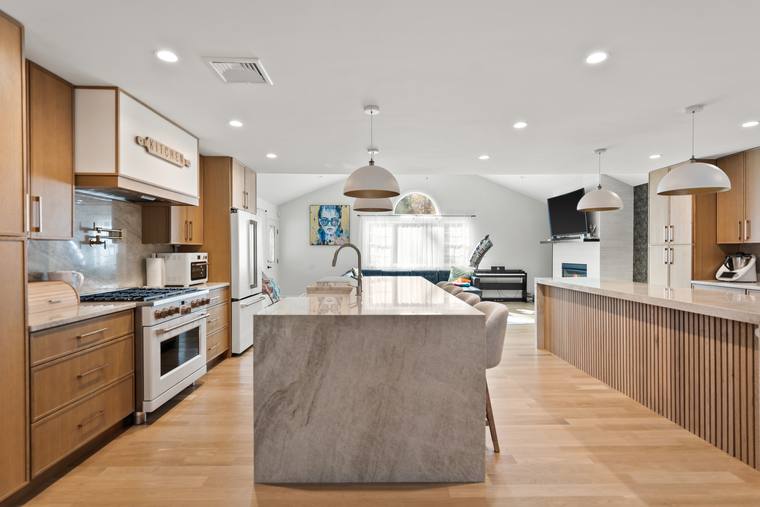 Two-island kitchen, Wyckoff, NJ